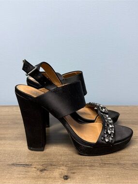 Report Ladonna Black Crystal-Trim Platform Block Heels